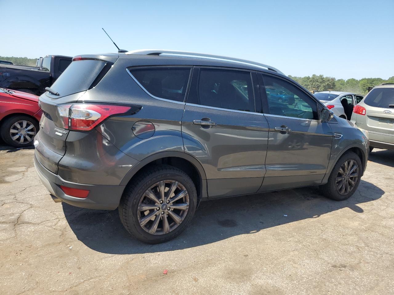 Автомобіль FORD ESCAPE TITANIUM 2017 | GrandCar Автомобіль FORD ESCAPE TITANIUM 2017 | GrandCar