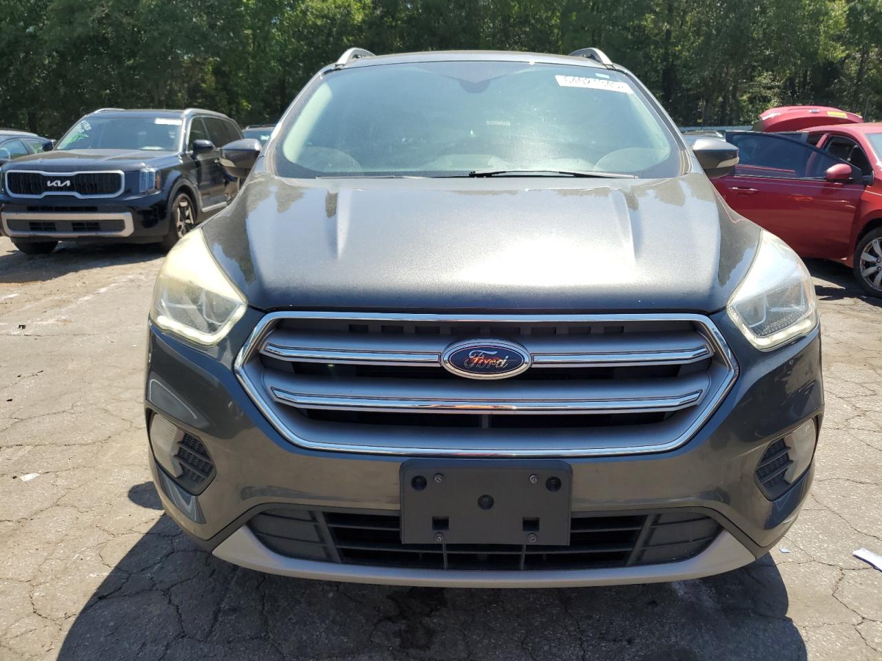 Автомобіль FORD ESCAPE TITANIUM 2017 | GrandCar Автомобіль FORD ESCAPE TITANIUM 2017 | GrandCar