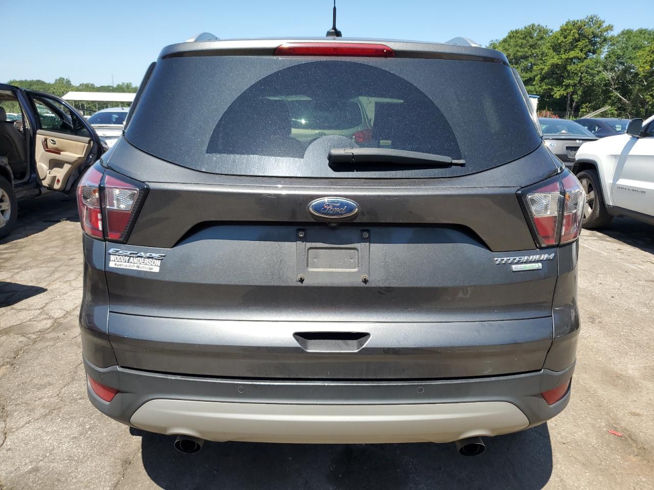 Автомобіль FORD ESCAPE TITANIUM 2017 | GrandCar Автомобіль FORD ESCAPE TITANIUM 2017 | GrandCar