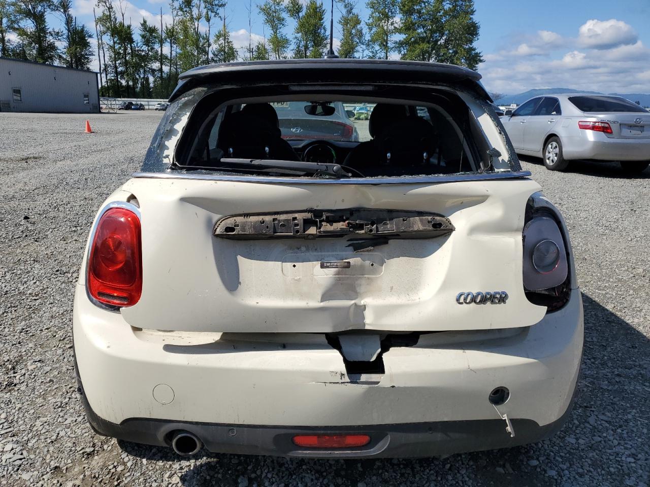 Автомобиль MINI COOPER 2018 | GrandCar Автомобиль MINI COOPER 2018 | GrandCar