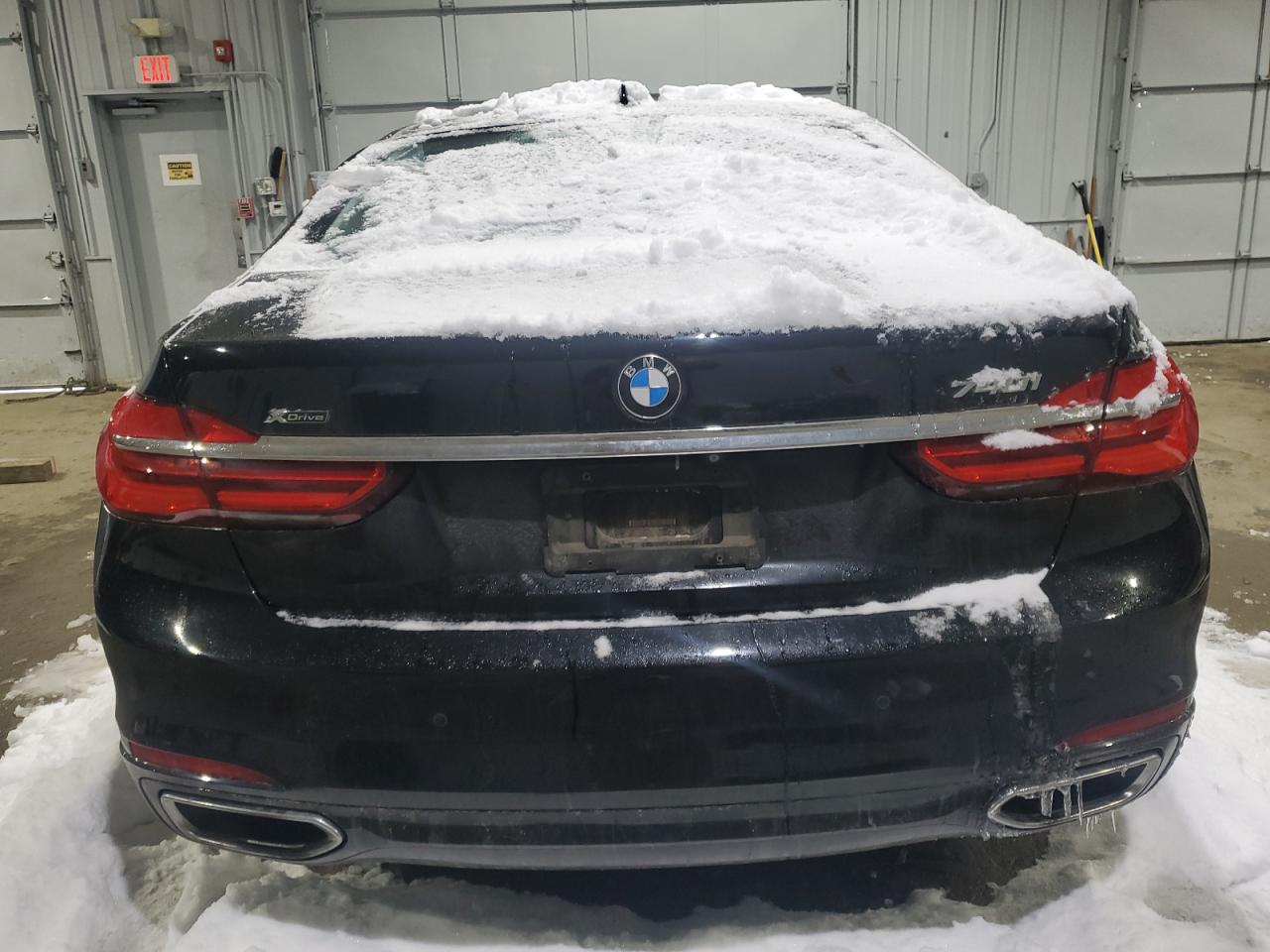 Автомобиль BMW 740 XI 2017 | GrandCar Автомобиль BMW 740 XI 2017 | GrandCar