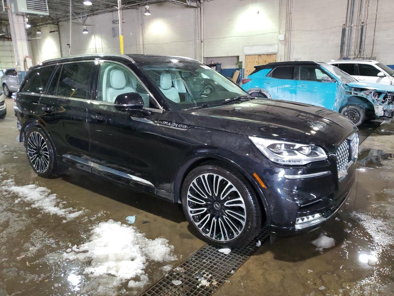 Автомобіль LINCOLN AVIATOR BLACK LABEL 2024 | GrandCar Автомобіль LINCOLN AVIATOR BLACK LABEL 2024 | GrandCar