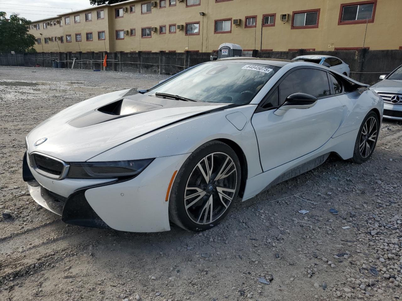 Автомобиль BMW I8 2016 | GrandCar