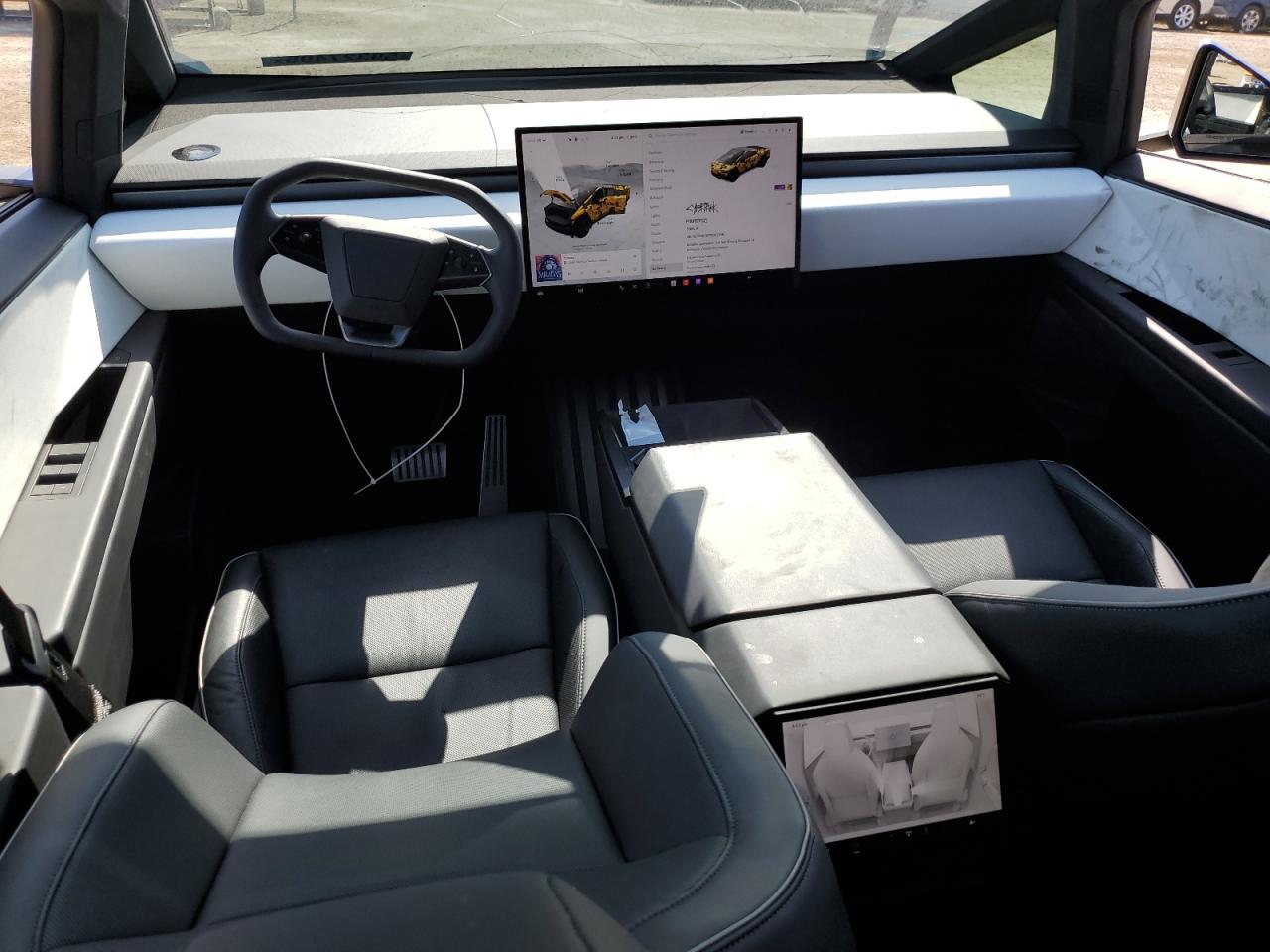 Автомобіль TESLA CYBERTRUCK 2024 | GrandCar Автомобіль TESLA CYBERTRUCK 2024 | GrandCar