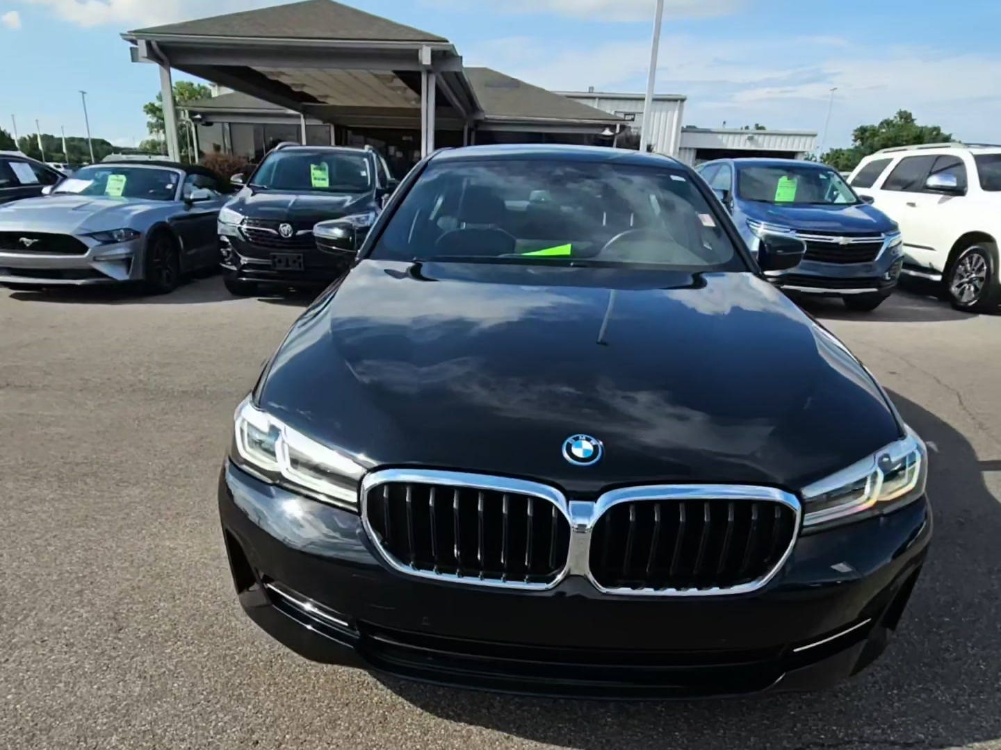 Автомобиль BMW 5 Series Sedan 2023 | GrandCar