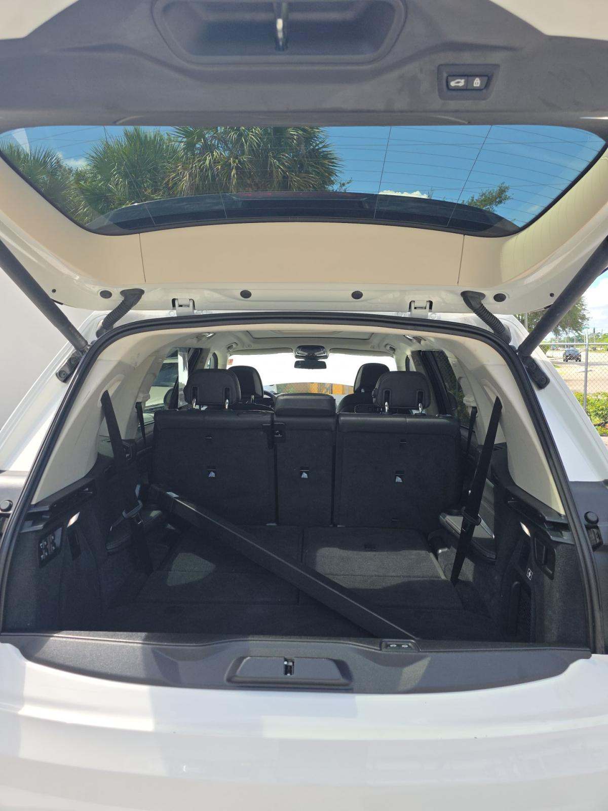 Автомобіль BMW X7 Sports Activity Vehicle xDrive40i 2023 | GrandCar Автомобіль BMW X7 Sports Activity Vehicle xDrive40i 2023 | GrandCar