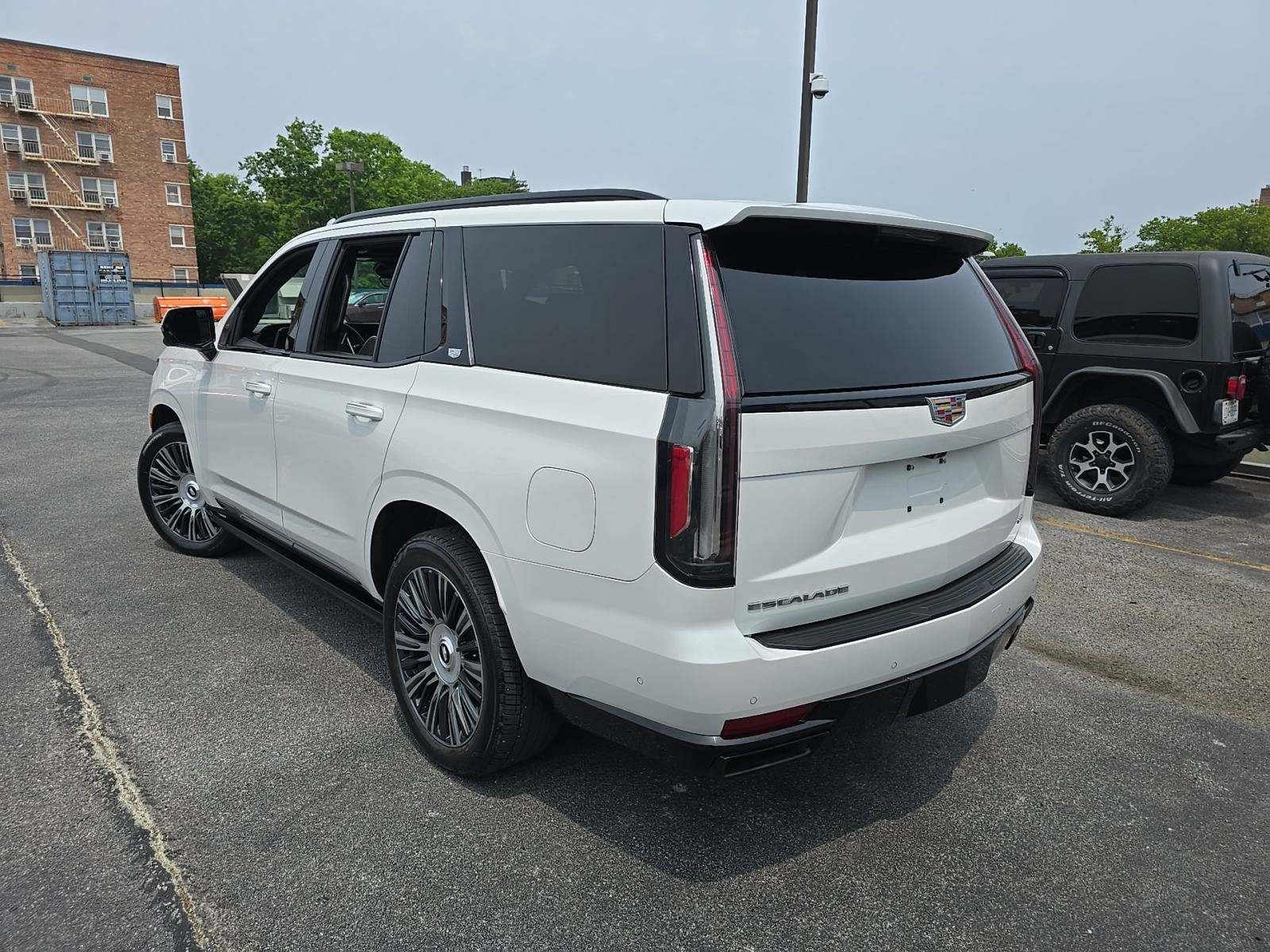 Автомобиль Cadillac Escalade Sport Platinum 1SH 2021 | GrandCar Автомобиль Cadillac Escalade Sport Platinum 1SH 2021 | GrandCar