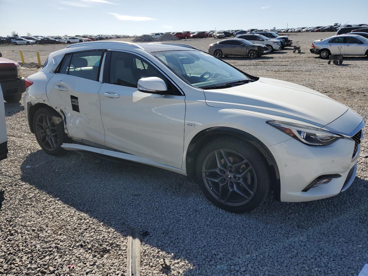 Автомобиль INFINITI QX30 BASE 2018 | GrandCar Автомобиль INFINITI QX30 BASE 2018 | GrandCar