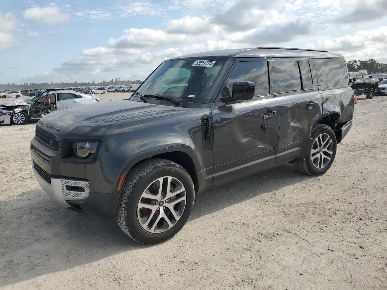 Автомобиль LAND ROVER DEFENDER 130 SE 2023 | GrandCar
