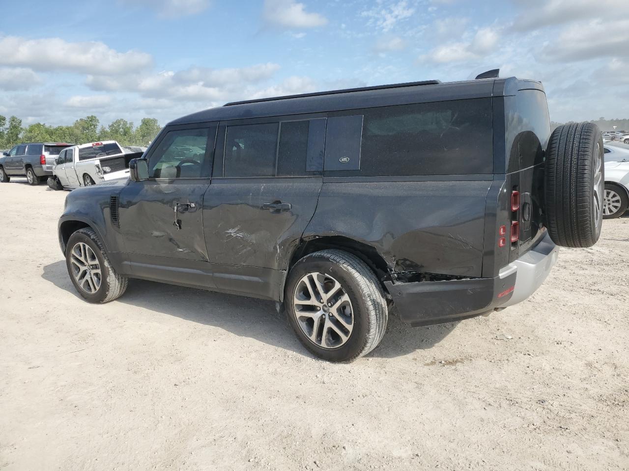 Автомобиль LAND ROVER DEFENDER 130 SE 2023 | GrandCar Автомобиль LAND ROVER DEFENDER 130 SE 2023 | GrandCar