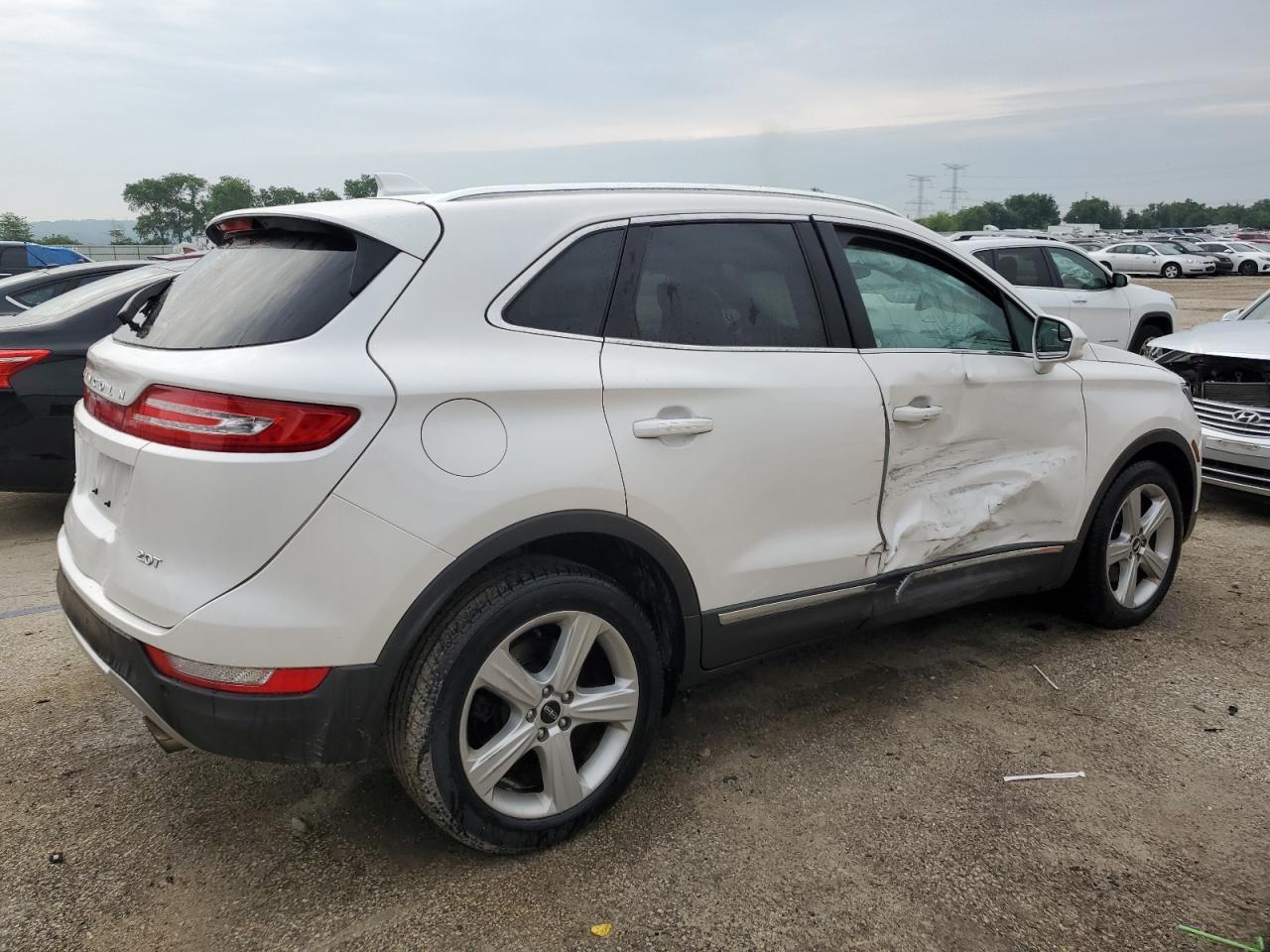 Автомобіль LINCOLN MKC PREMIERE 2018 | GrandCar Автомобіль LINCOLN MKC PREMIERE 2018 | GrandCar