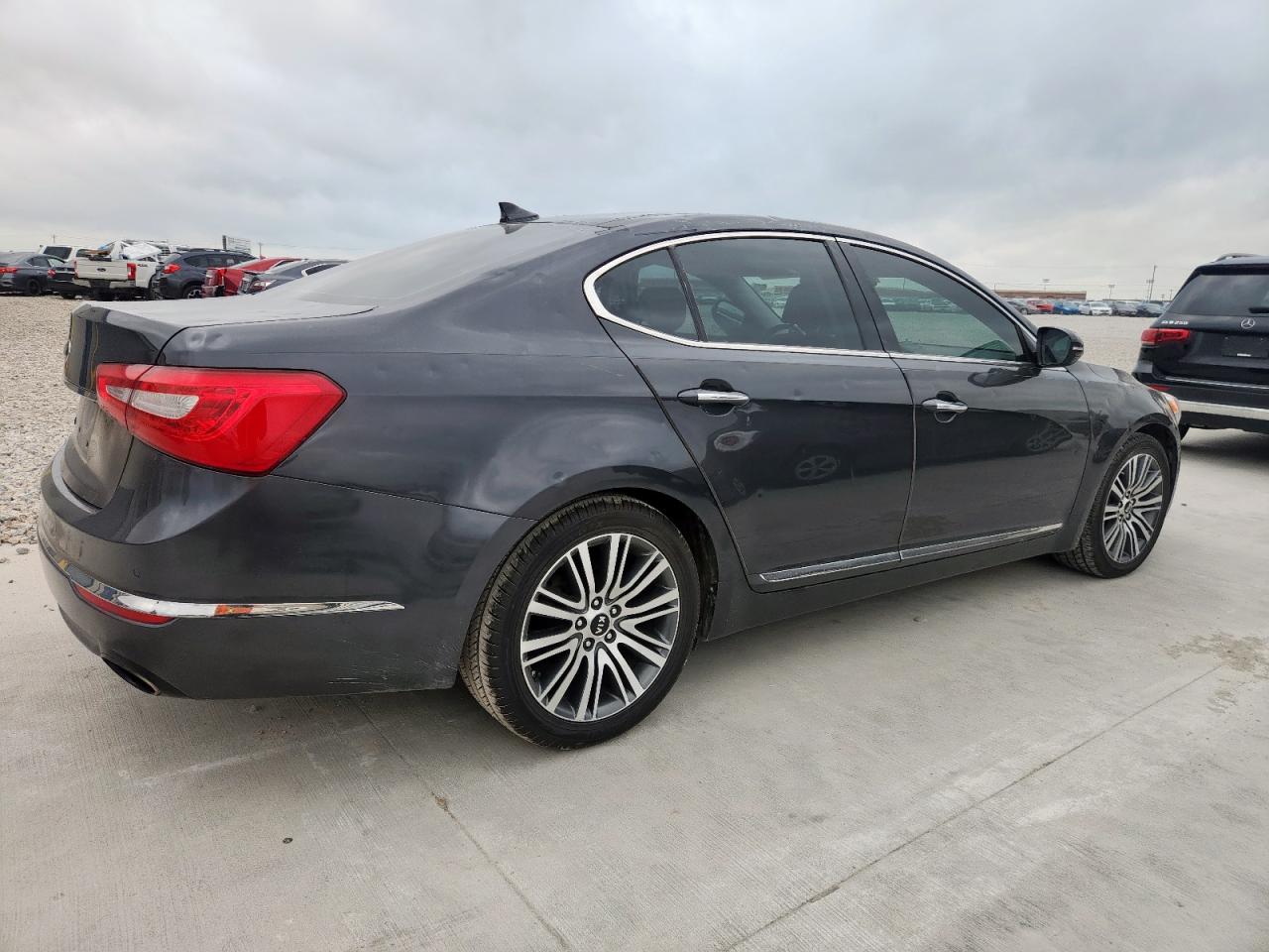 Автомобиль KIA CADENZA LUXURY 2016 | GrandCar Автомобиль KIA CADENZA LUXURY 2016 | GrandCar