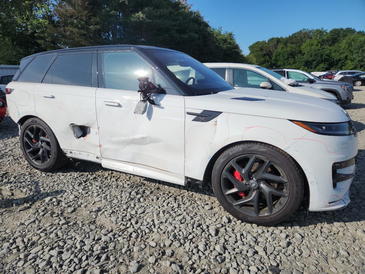 Автомобиль LAND ROVER RANGE ROVER SPORT DYNAMIC SE 2023 | GrandCar Автомобиль LAND ROVER RANGE ROVER SPORT DYNAMIC SE 2023 | GrandCar