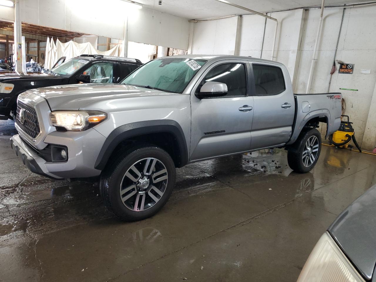 Автомобиль TOYOTA TACOMA DOUBLE CAB 2018 | GrandCar