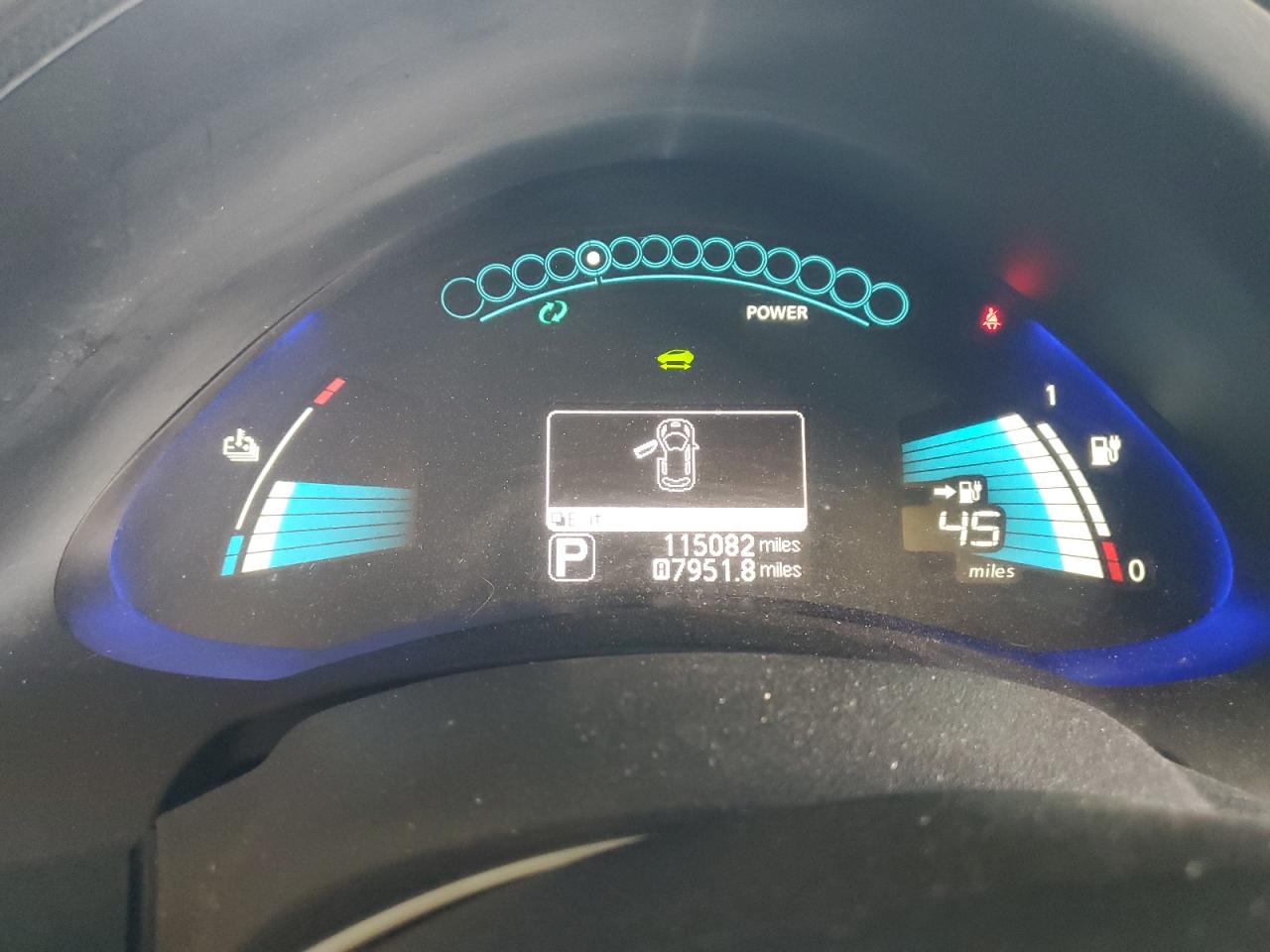 Автомобиль NISSAN LEAF S 2015 | GrandCar Автомобиль NISSAN LEAF S 2015 | GrandCar