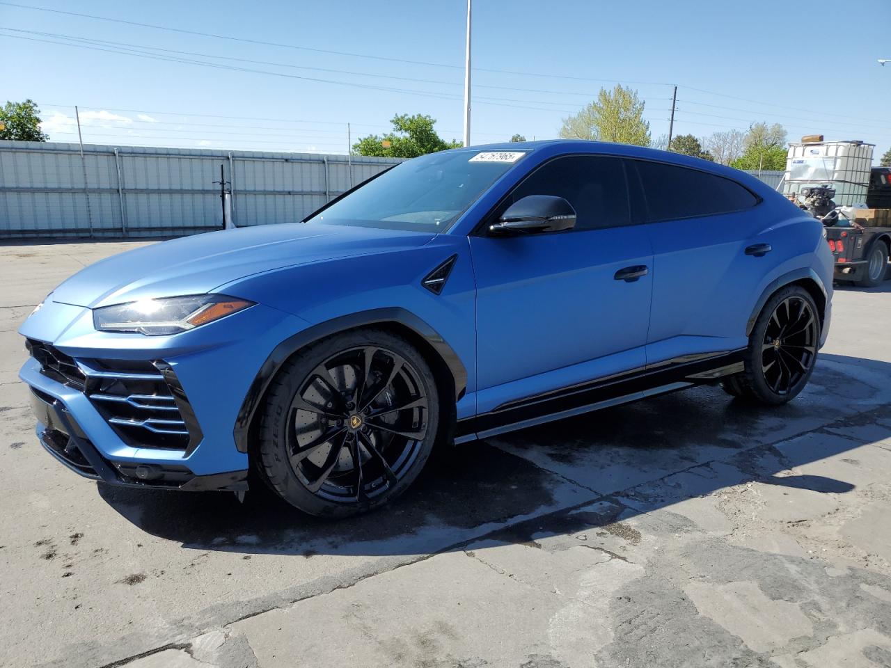 Автомобиль LAMBORGHINI URUS 2020 | GrandCar