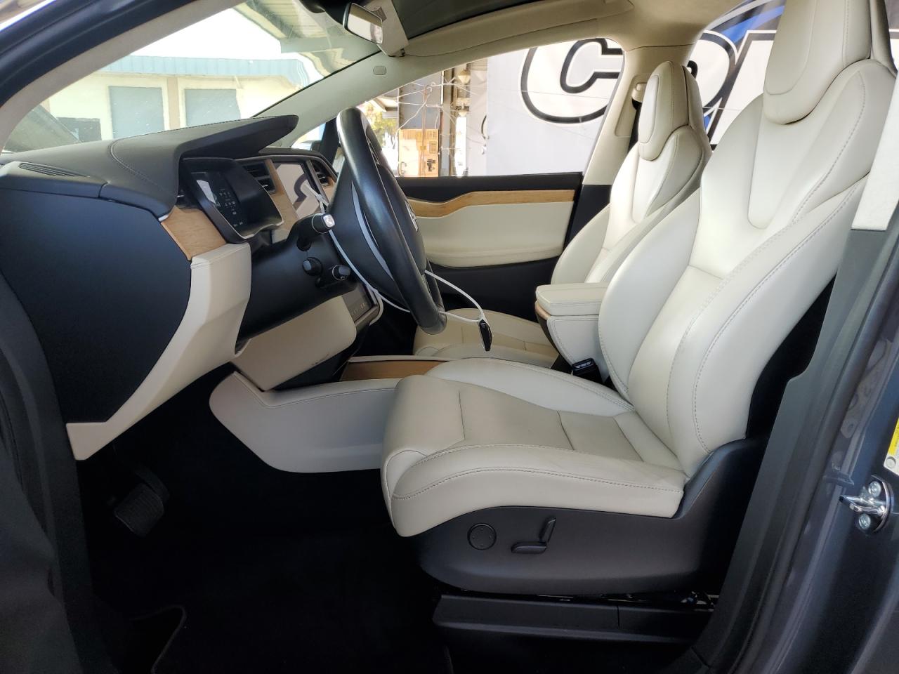 Автомобиль TESLA MODEL X 2019 | GrandCar Автомобиль TESLA MODEL X 2019 | GrandCar