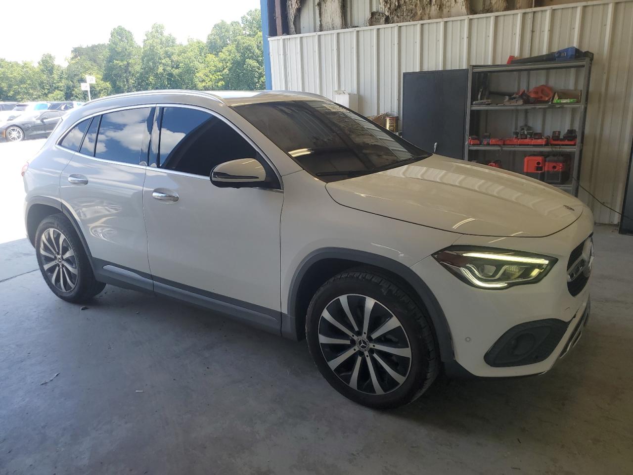 Автомобиль MERCEDES-BENZ GLA 250 2021 | GrandCar Автомобиль MERCEDES-BENZ GLA 250 2021 | GrandCar