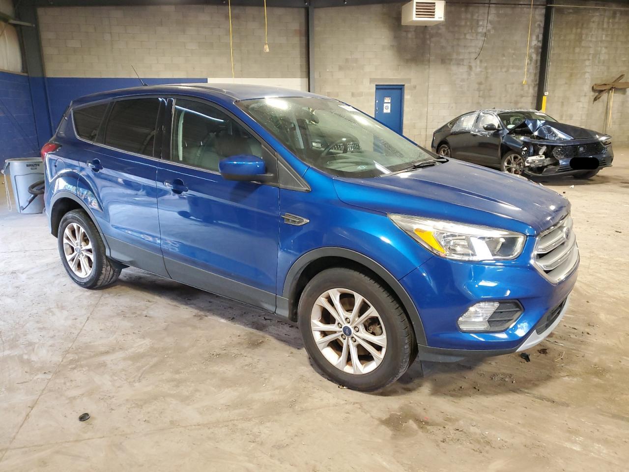 Автомобиль FORD ESCAPE SE 2019 | GrandCar