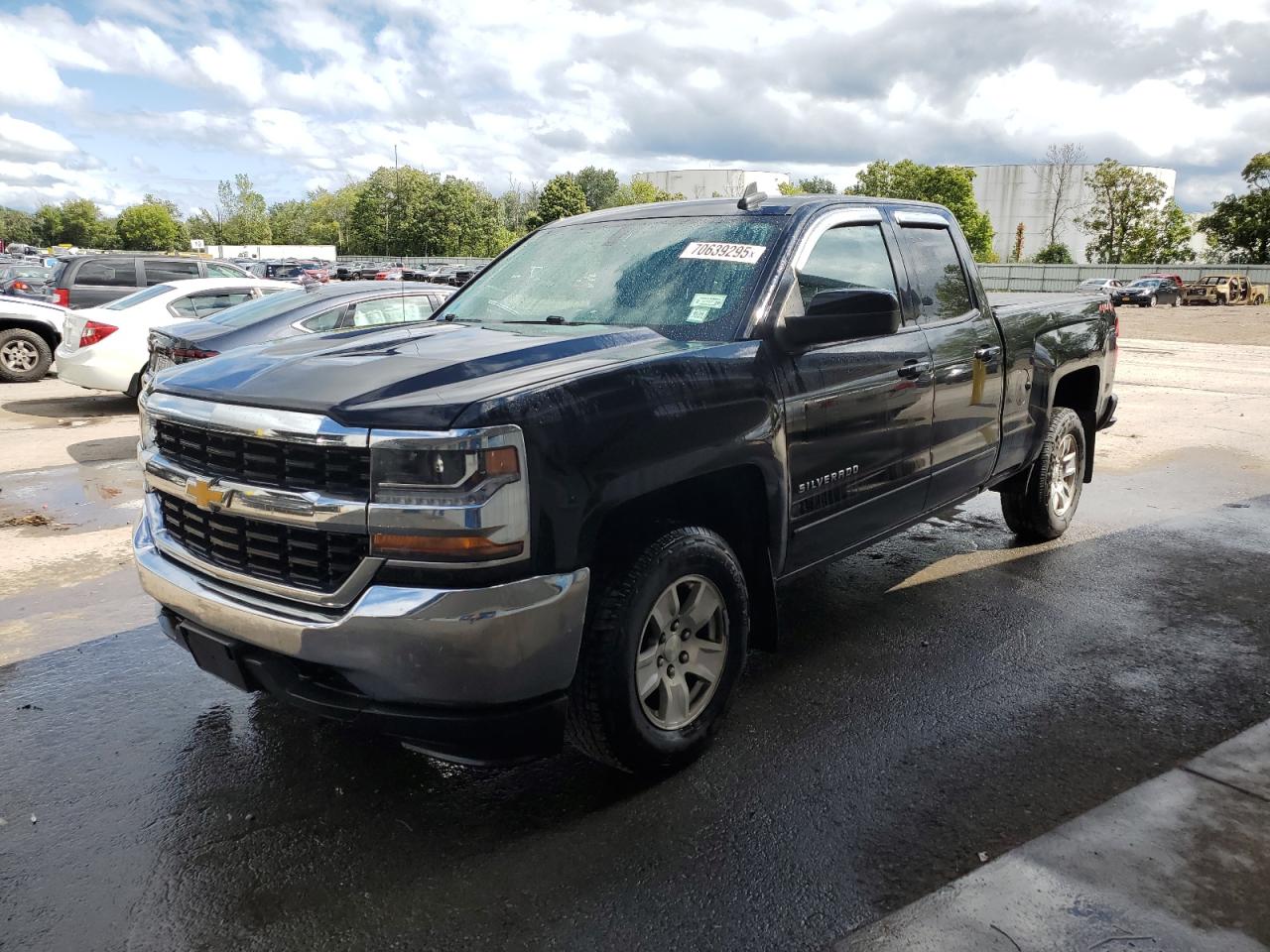 Автомобиль CHEVROLET SILVERADO LD K1500 LT 2019 | GrandCar