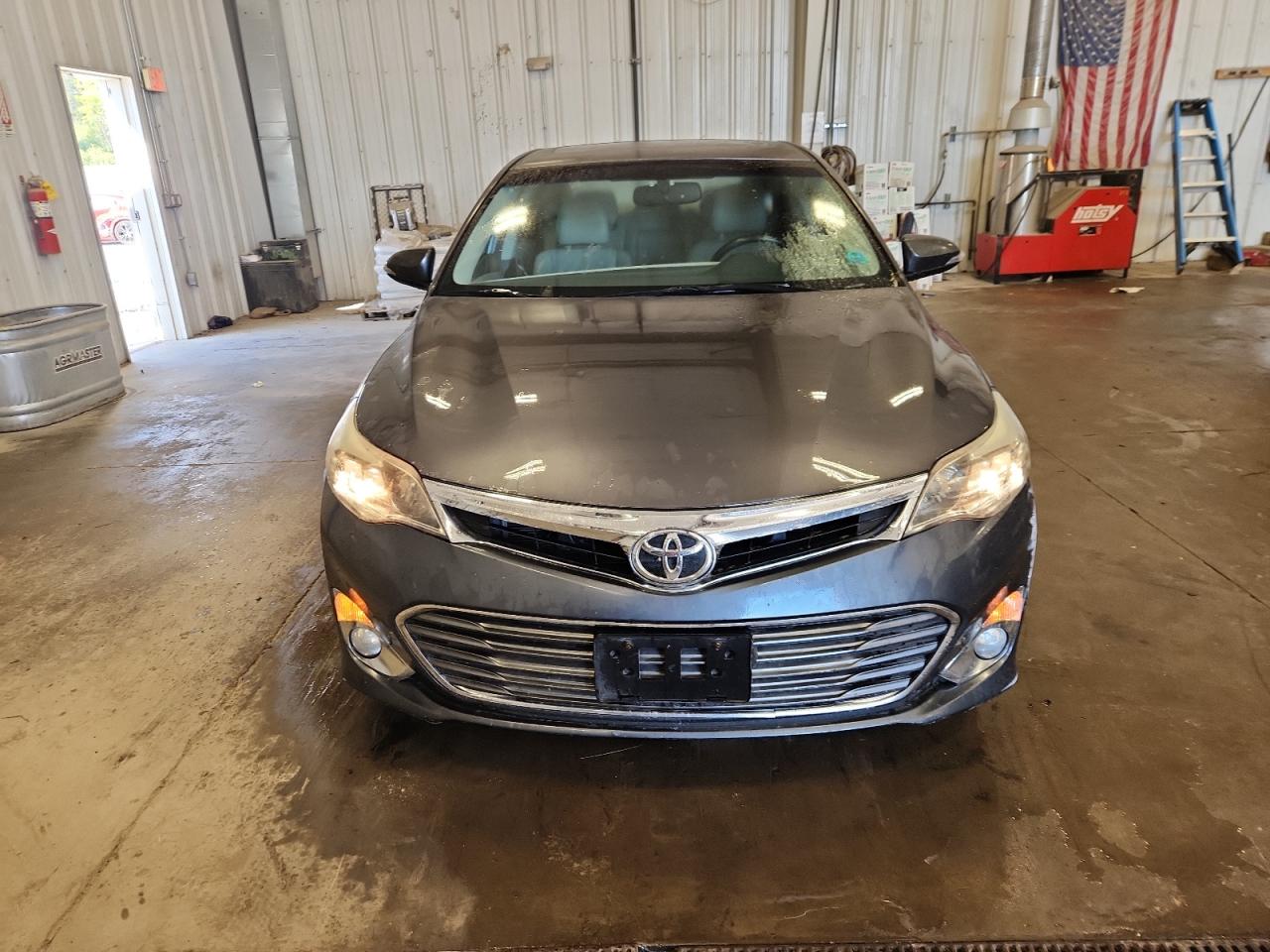 Автомобиль TOYOTA AVALON BASE 2014 | GrandCar Автомобиль TOYOTA AVALON BASE 2014 | GrandCar