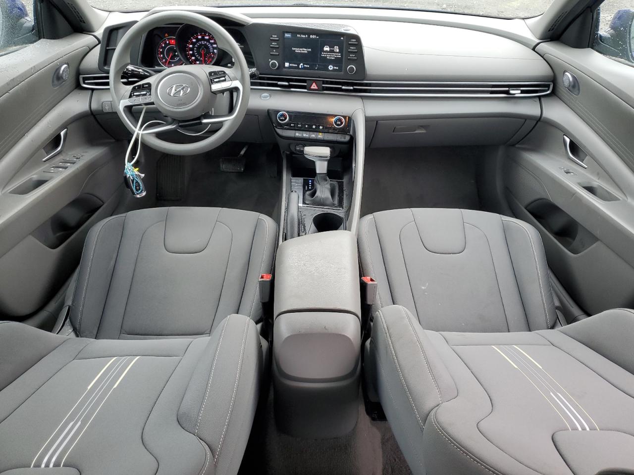 Автомобиль HYUNDAI ELANTRA SEL 2023 | GrandCar Автомобиль HYUNDAI ELANTRA SEL 2023 | GrandCar
