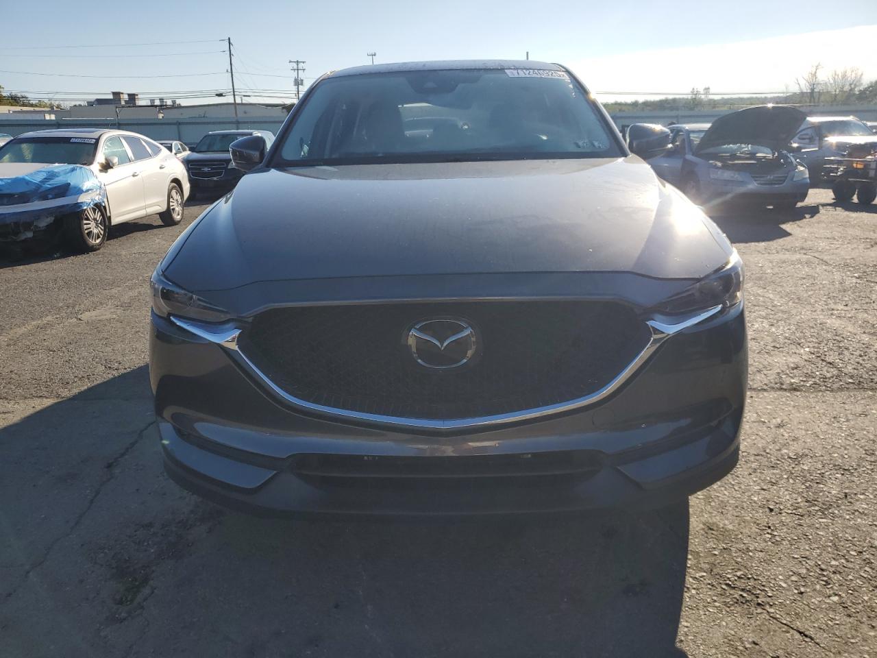 Автомобиль MAZDA CX-5 GRAND TOURING 2018 | GrandCar Автомобиль MAZDA CX-5 GRAND TOURING 2018 | GrandCar