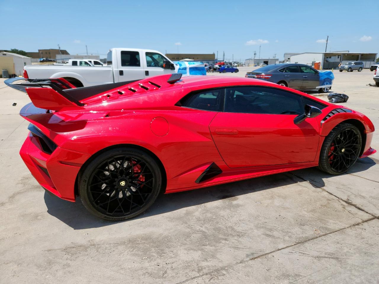 Автомобиль LAMBORGHINI HURACAN STO 2023 | GrandCar Автомобиль LAMBORGHINI HURACAN STO 2023 | GrandCar