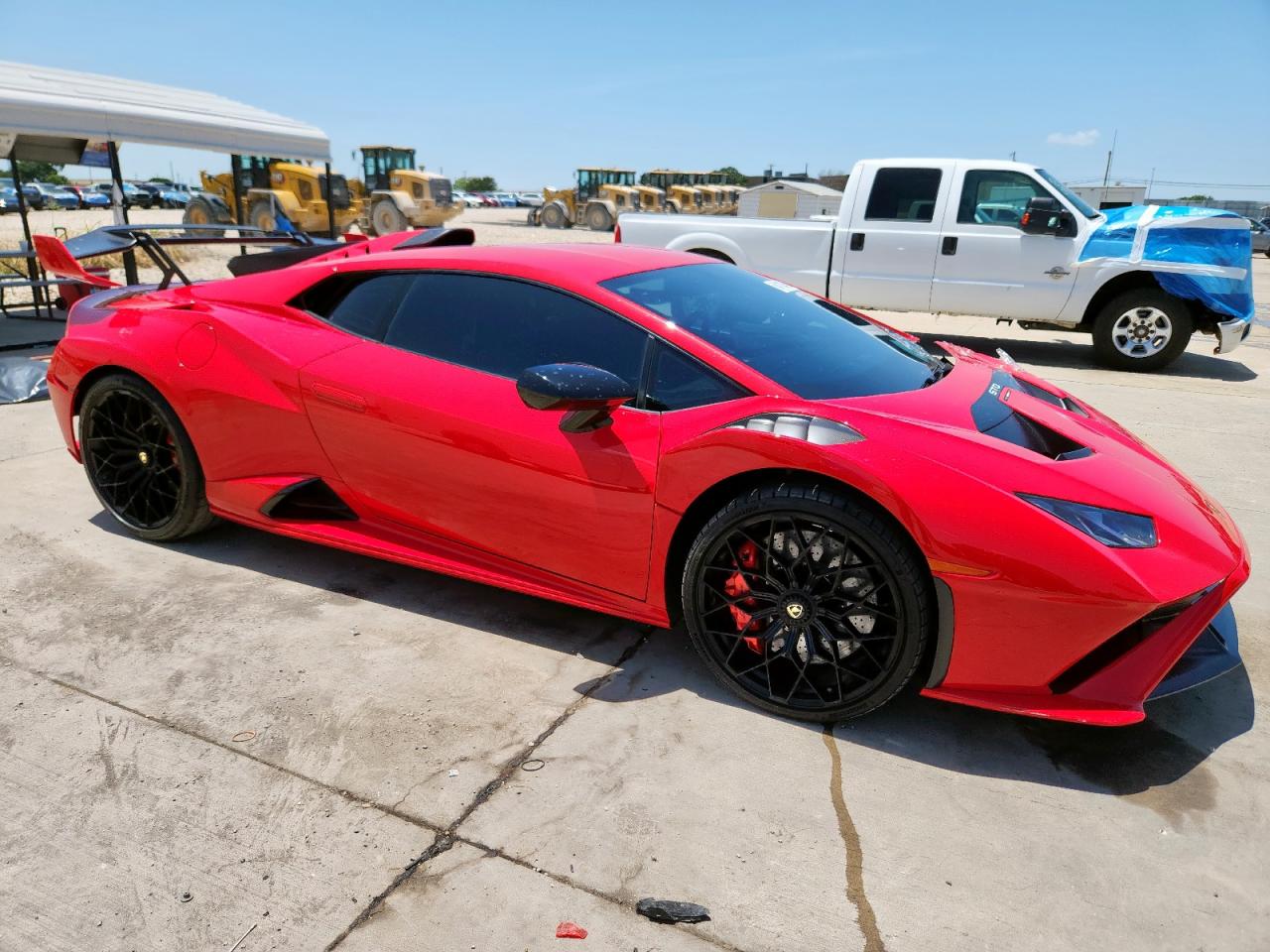 Автомобиль LAMBORGHINI HURACAN STO 2023 | GrandCar