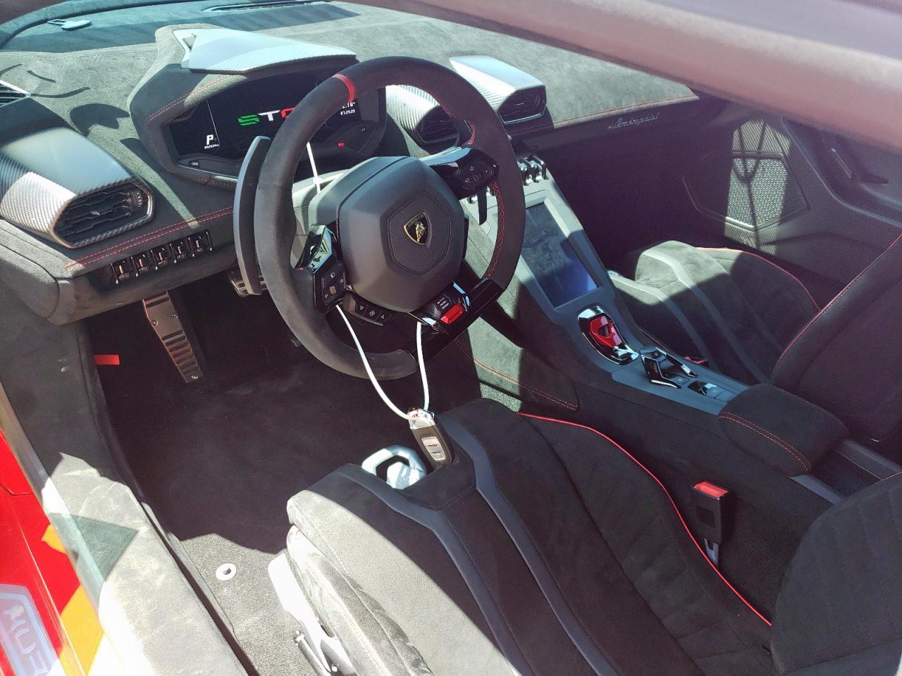 Автомобиль LAMBORGHINI HURACAN STO 2023 | GrandCar Автомобиль LAMBORGHINI HURACAN STO 2023 | GrandCar