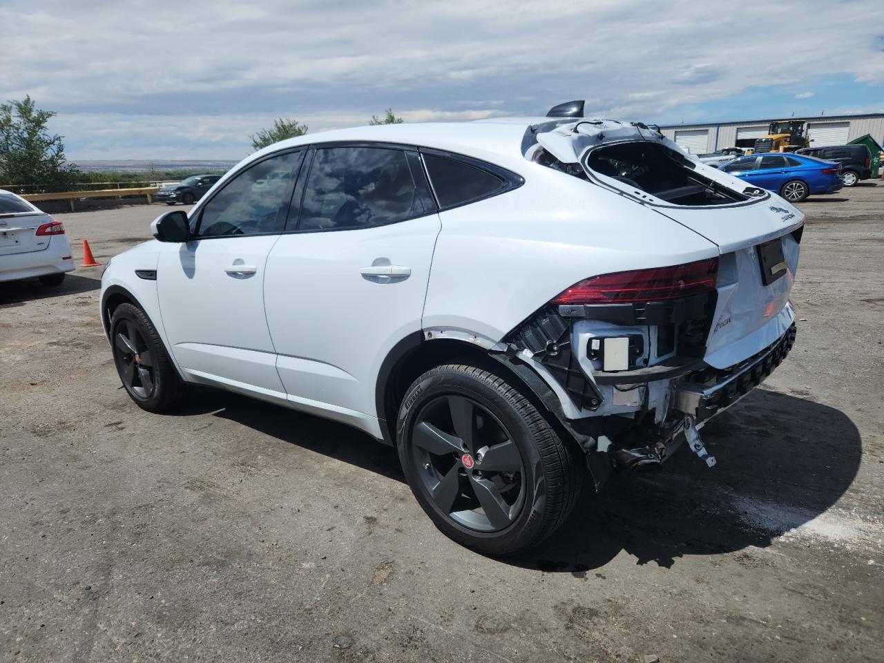 Автомобиль JAGUAR E-PACE CHECKERED FLAG 2020 | GrandCar Автомобиль JAGUAR E-PACE CHECKERED FLAG 2020 | GrandCar