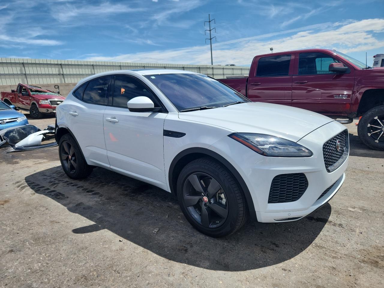 Автомобиль JAGUAR E-PACE CHECKERED FLAG 2020 | GrandCar Автомобиль JAGUAR E-PACE CHECKERED FLAG 2020 | GrandCar