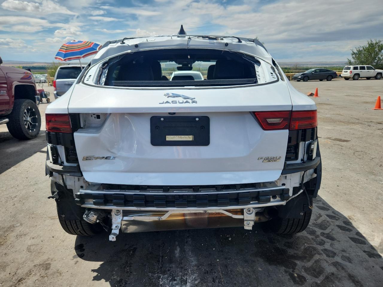 Автомобиль JAGUAR E-PACE CHECKERED FLAG 2020 | GrandCar Автомобиль JAGUAR E-PACE CHECKERED FLAG 2020 | GrandCar