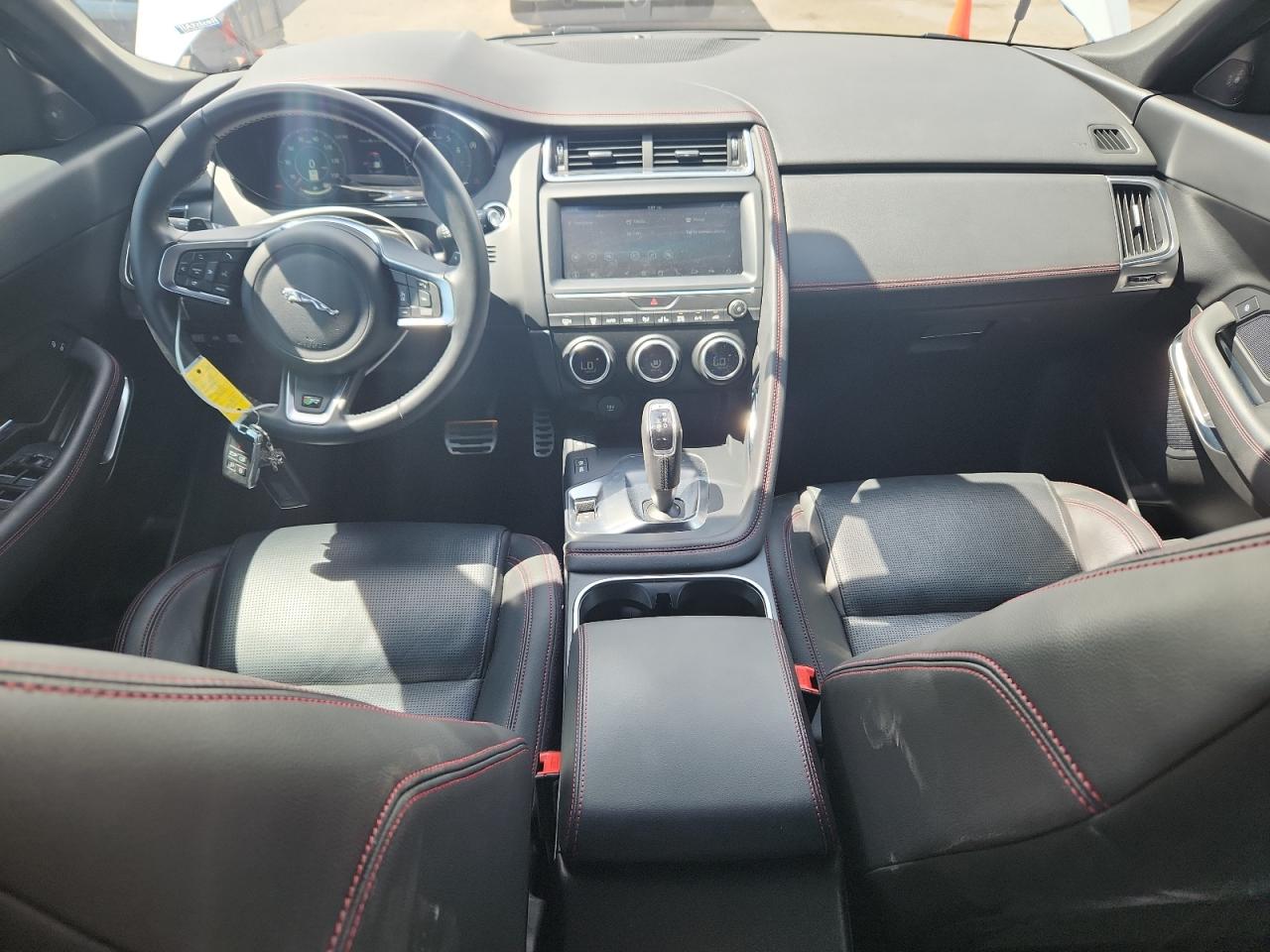 Автомобиль JAGUAR E-PACE CHECKERED FLAG 2020 | GrandCar Автомобиль JAGUAR E-PACE CHECKERED FLAG 2020 | GrandCar