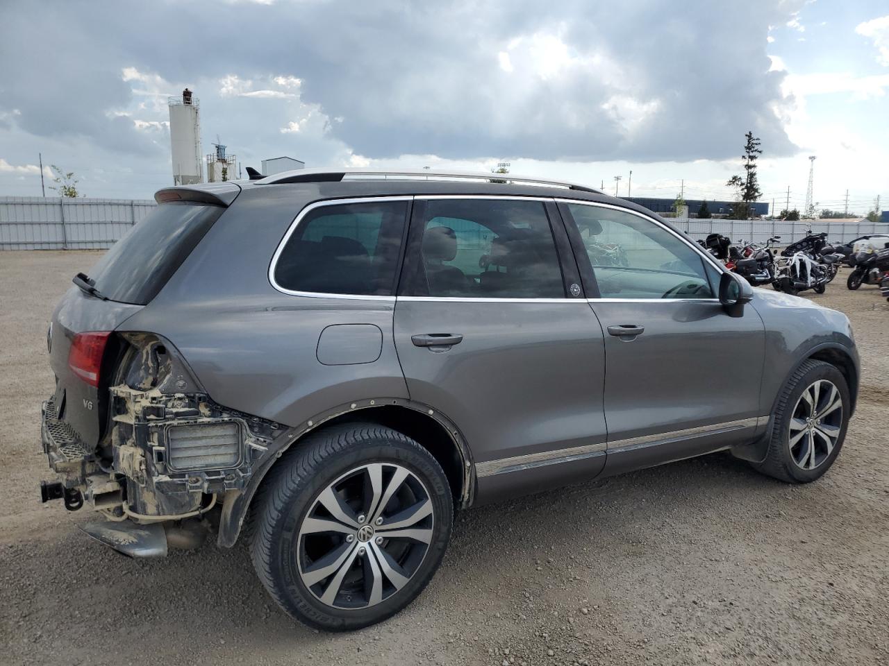 Автомобиль VOLKSWAGEN TOUAREG WOLFSBURG 2017 | GrandCar Автомобиль VOLKSWAGEN TOUAREG WOLFSBURG 2017 | GrandCar