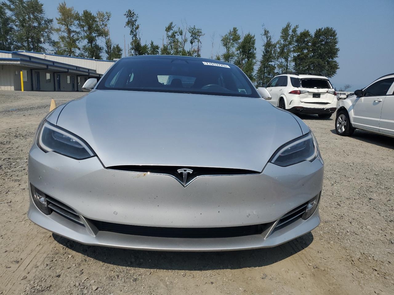Автомобиль TESLA MODEL S 2017 | GrandCar Автомобиль TESLA MODEL S 2017 | GrandCar