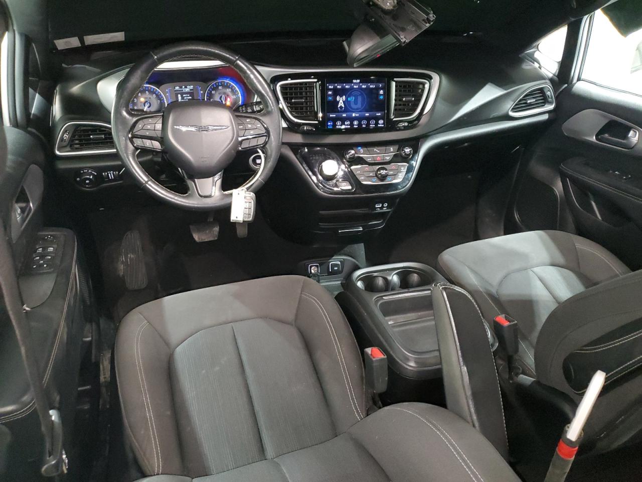 Автомобіль CHRYSLER PACIFICA TOURING PLUS 2019 | GrandCar Автомобіль CHRYSLER PACIFICA TOURING PLUS 2019 | GrandCar
