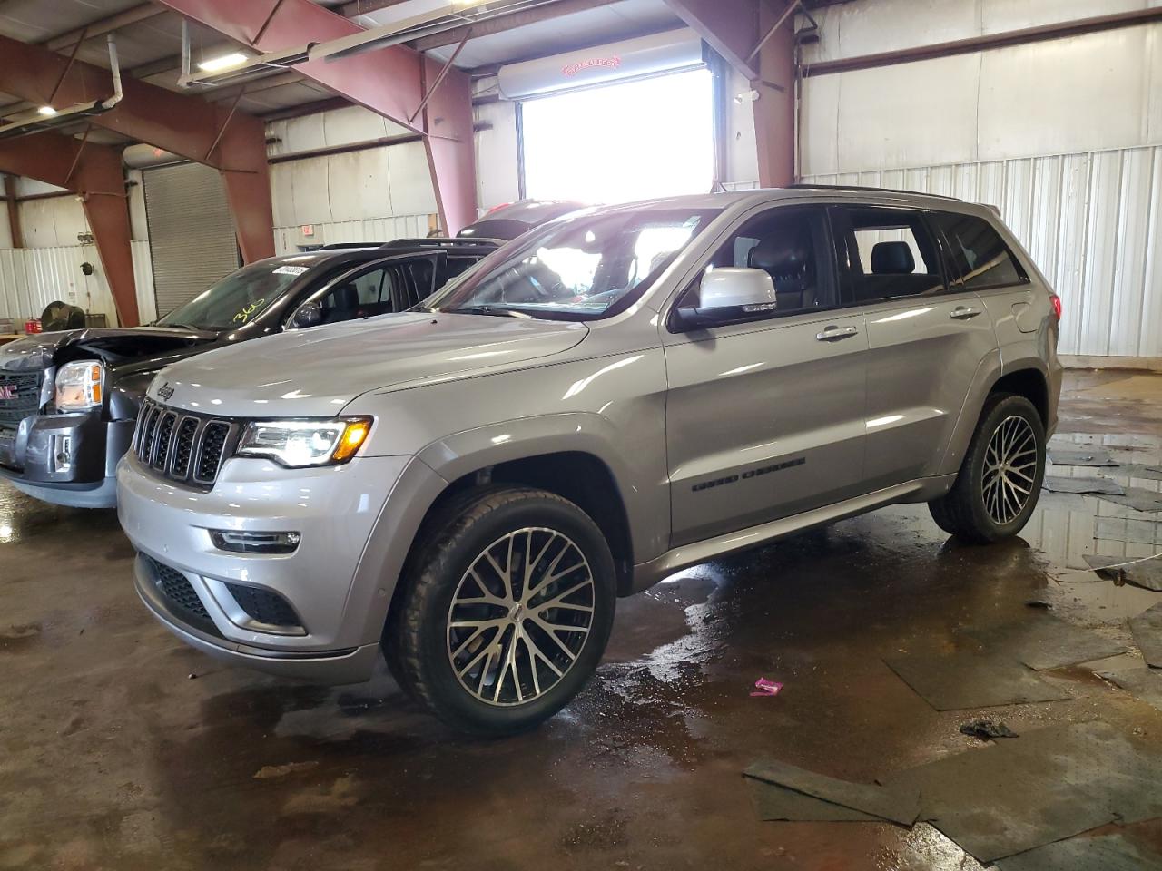 Автомобиль JEEP GRAND CHEROKEE OVERLAND 2020 | GrandCar