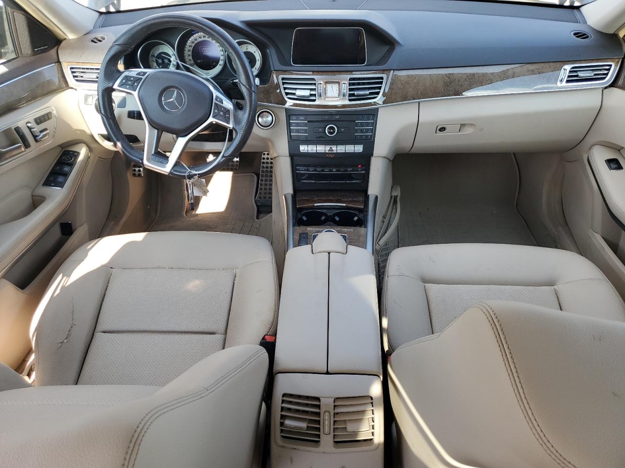 Автомобіль MERCEDES-BENZ E 250 BLUETEC 2016 | GrandCar Автомобіль MERCEDES-BENZ E 250 BLUETEC 2016 | GrandCar