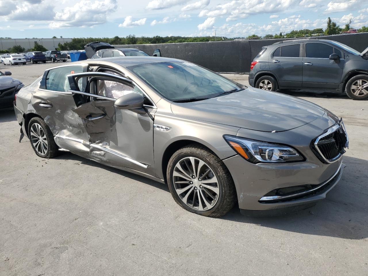 Автомобиль BUICK LACROSSE PREFERRED 2017 | GrandCar Автомобиль BUICK LACROSSE PREFERRED 2017 | GrandCar