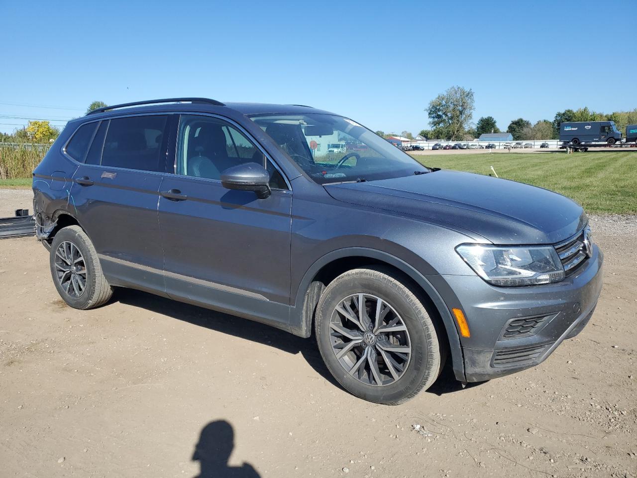 Автомобиль VOLKSWAGEN TIGUAN SE 2020 | GrandCar Автомобиль VOLKSWAGEN TIGUAN SE 2020 | GrandCar