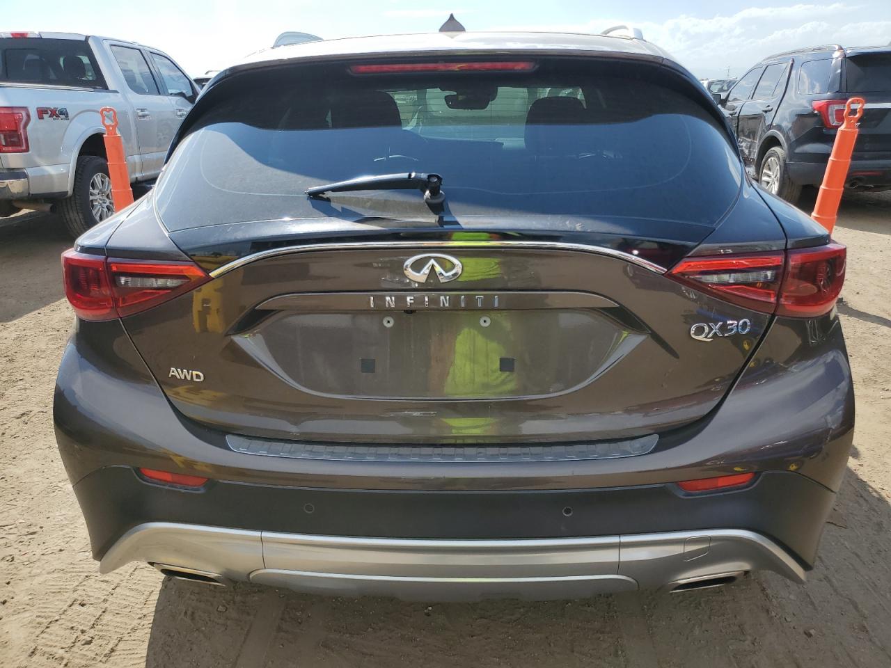 Автомобиль INFINITI QX30 BASE 2018 | GrandCar Автомобиль INFINITI QX30 BASE 2018 | GrandCar
