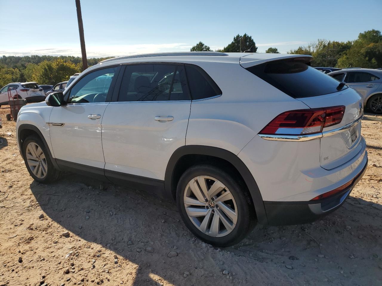 Автомобиль VOLKSWAGEN ATLAS CROSS SPORT SE 2021 | GrandCar Автомобиль VOLKSWAGEN ATLAS CROSS SPORT SE 2021 | GrandCar