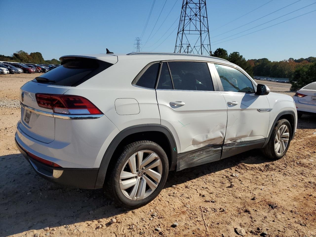 Автомобиль VOLKSWAGEN ATLAS CROSS SPORT SE 2021 | GrandCar Автомобиль VOLKSWAGEN ATLAS CROSS SPORT SE 2021 | GrandCar