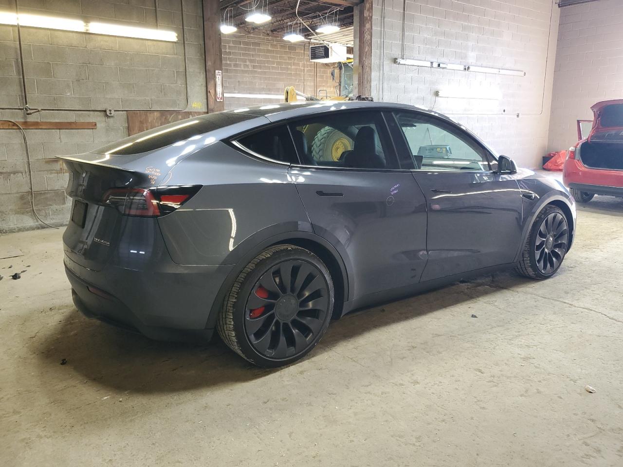 Автомобиль TESLA MODEL Y 2022 | GrandCar Автомобиль TESLA MODEL Y 2022 | GrandCar