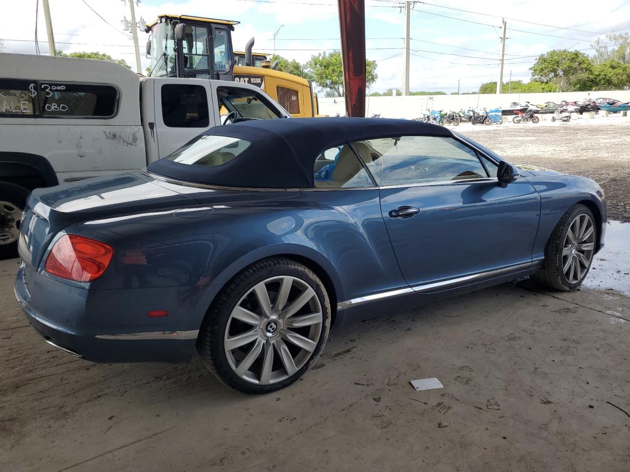 Автомобиль BENTLEY CONTINENTAL GTC 2012 | GrandCar Автомобиль BENTLEY CONTINENTAL GTC 2012 | GrandCar
