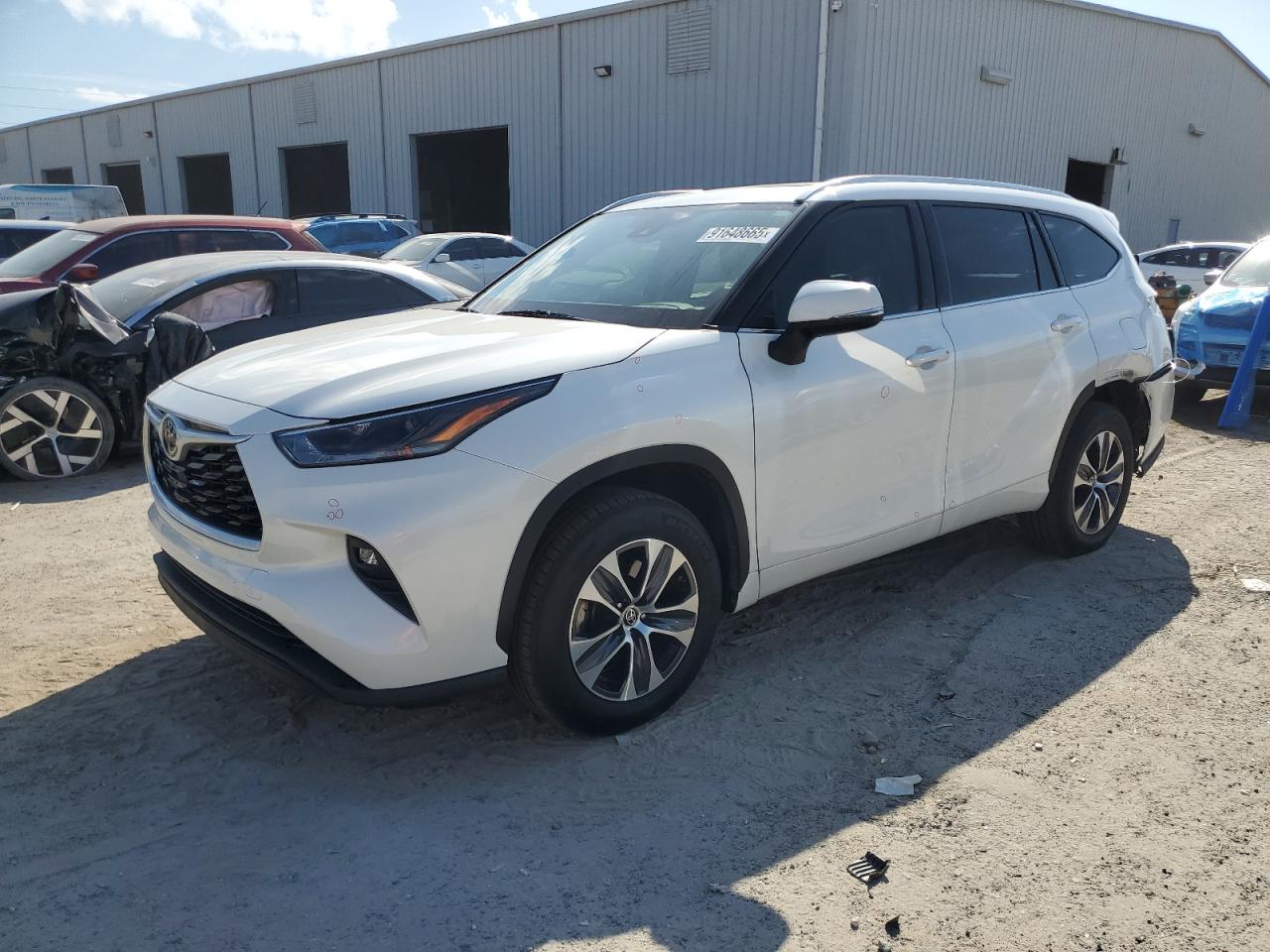 Автомобиль TOYOTA HIGHLANDER XLE 2021 | GrandCar