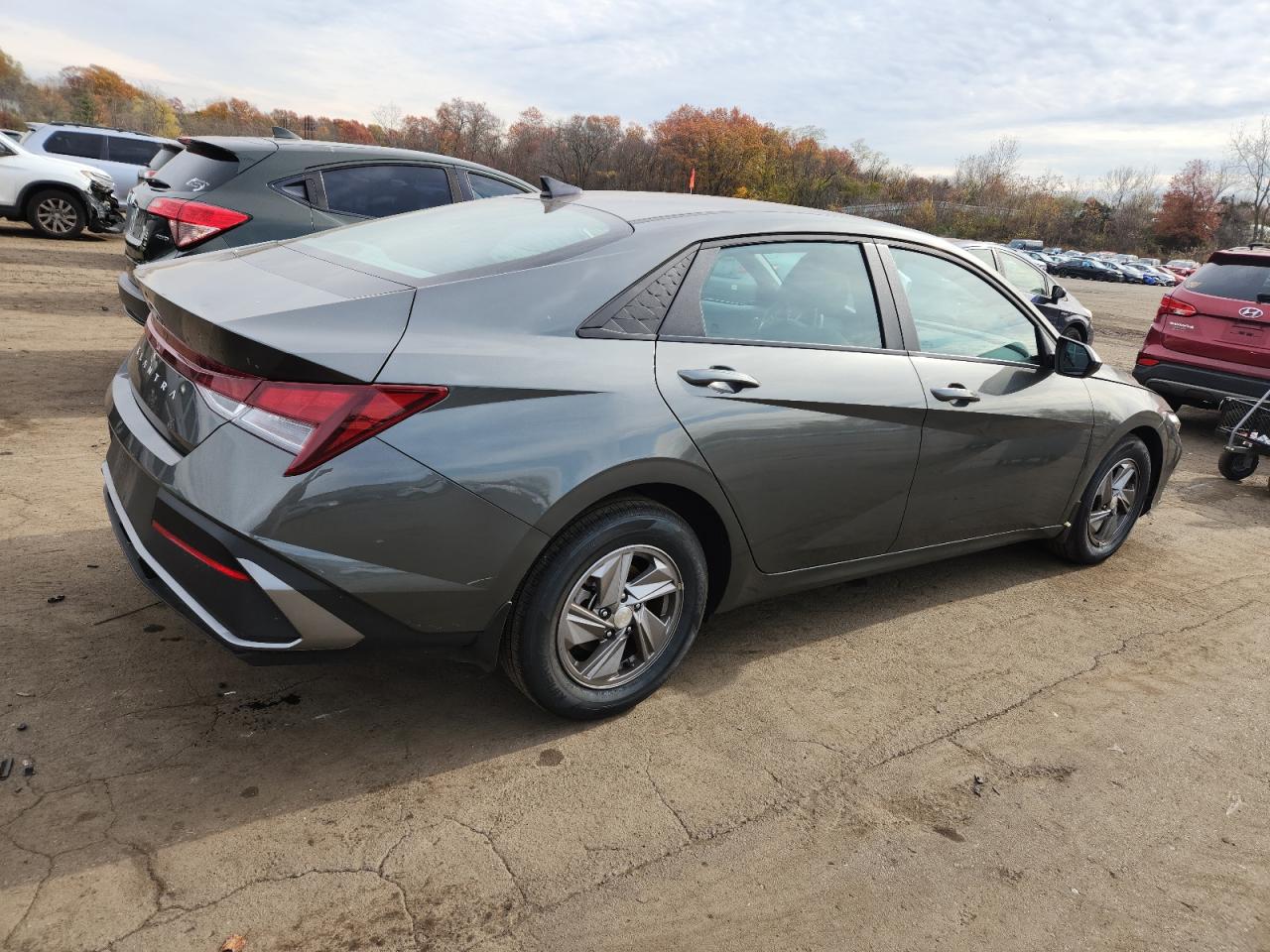Автомобиль HYUNDAI ELANTRA SE 2025 | GrandCar Автомобиль HYUNDAI ELANTRA SE 2025 | GrandCar