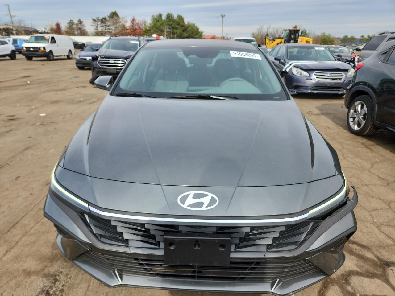 Автомобиль HYUNDAI ELANTRA SE 2025 | GrandCar Автомобиль HYUNDAI ELANTRA SE 2025 | GrandCar