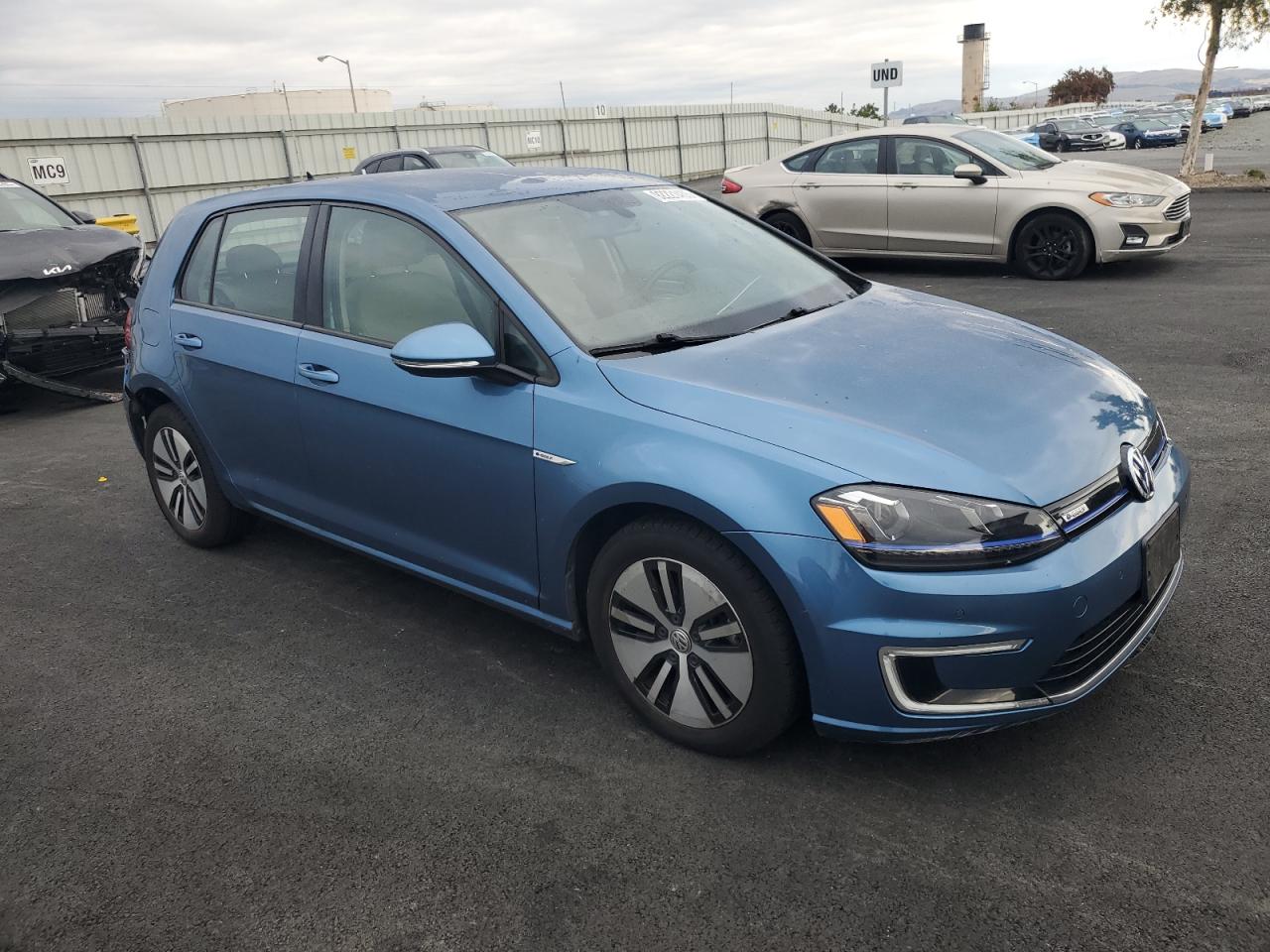 Автомобіль VOLKSWAGEN E-GOLF SEL PREMIUM 2016 | GrandCar Автомобіль VOLKSWAGEN E-GOLF SEL PREMIUM 2016 | GrandCar